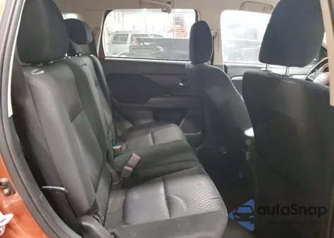 2014 Mitsubishi Outlander Se z USA, uszkodzony, nr VIN JA4AD3A3XEZ019784